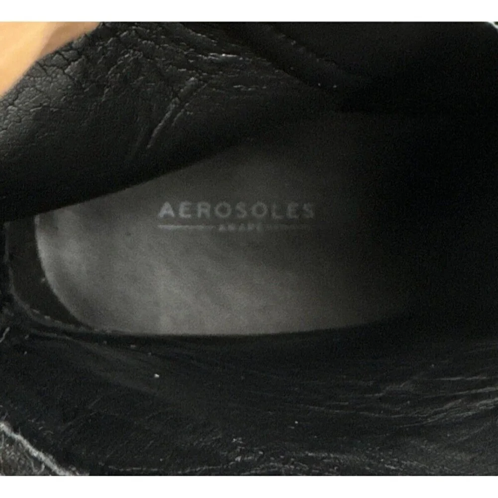 Aerosoles NWOB Arezzo Faux Suede Bootie 7M Black‎ Buckles Lug Low Block  Heel